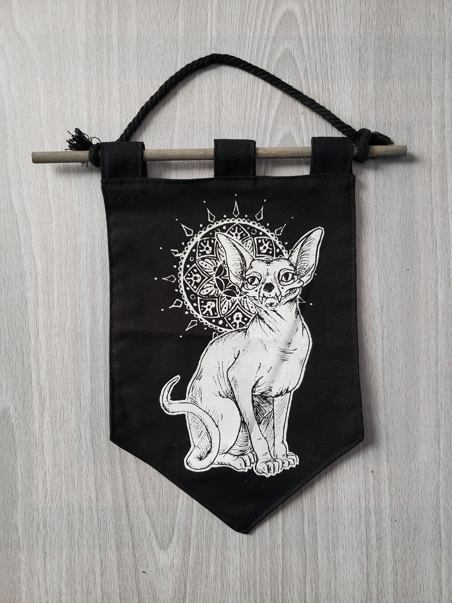 Familiar (Sphynx Cat) Bitty Banner