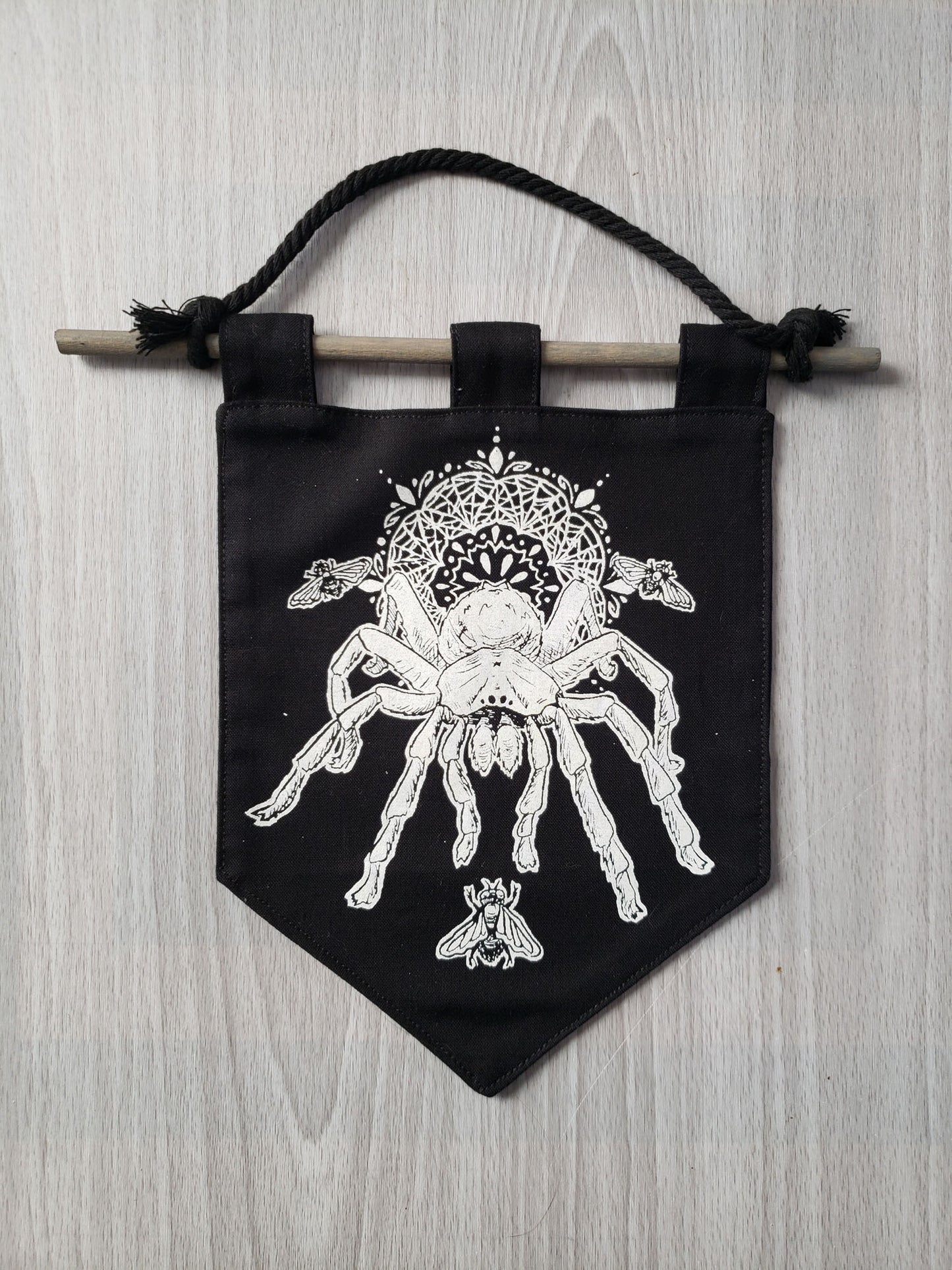 Creepy Crawly Tarantula Bitty Banner