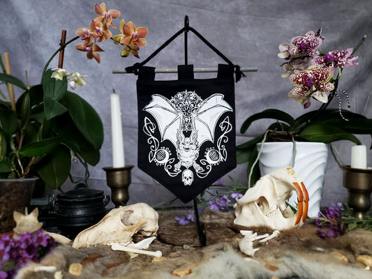 Drew the Vampire Bat Halloween Bitty Banner
