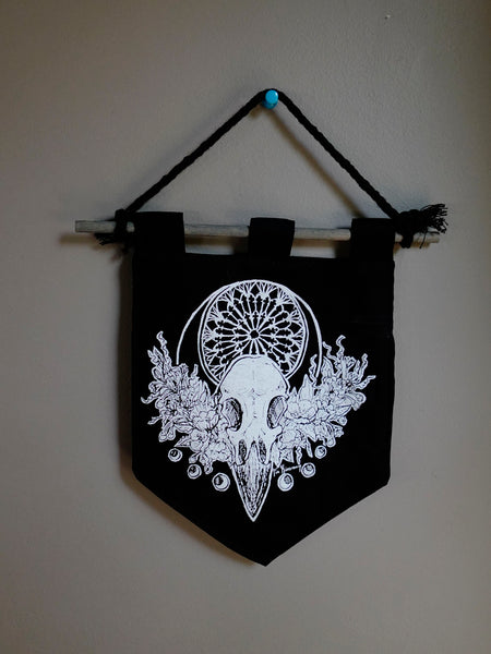 Crow Skull Bitty Banner