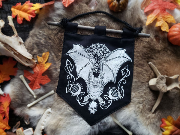 Drew the Vampire Bat Halloween Bitty Banner