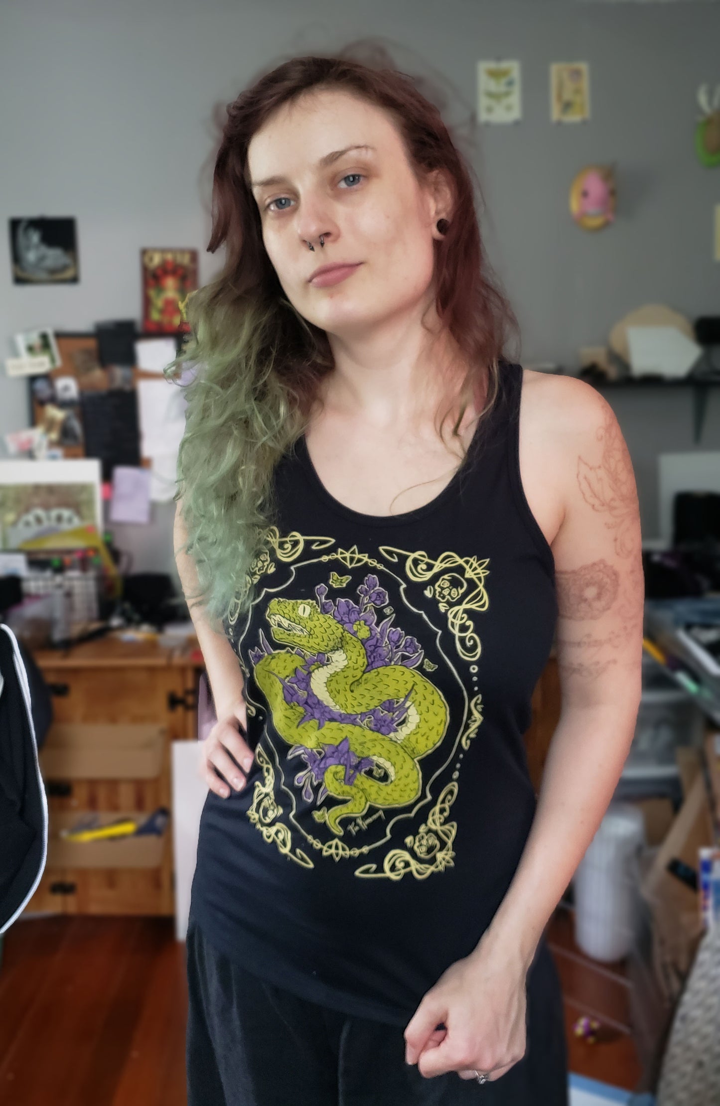 Venomus Bloom Black Women's Tank